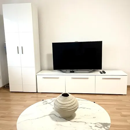 Sophie شقة فايل أم راين